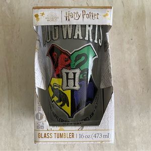 NIB Harry Potter Hogwarts School Crest 16 oz Glass Tumbler